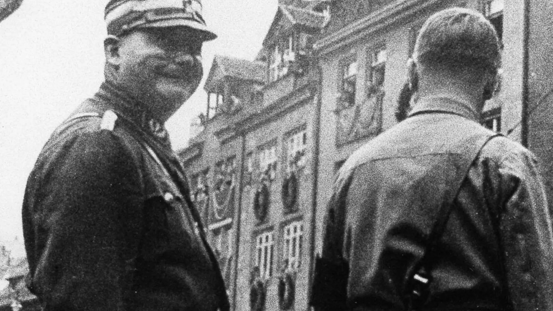  Эрнст Рём и Адольф Гитлер в Нюрнберге во время съезда НСДАП, 1933 год 